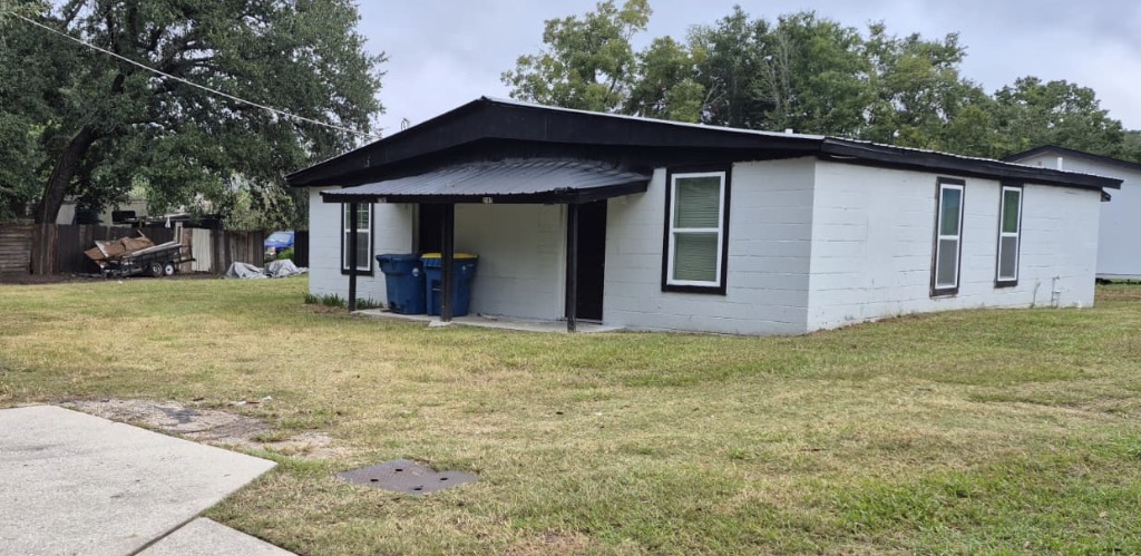 2185 Benedict Rd - 2185